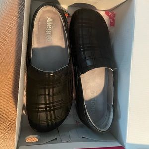 Alegria Plaid Me Not shoes. BRAND NEW IN BOX!